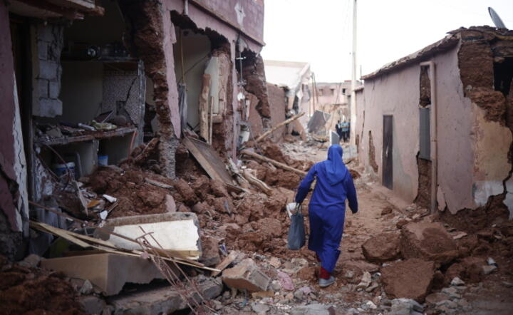 Zniszczone budynki w wiosce koło Marakeszu w Maroko / autor: PAP/EPA/YOAN VALAT