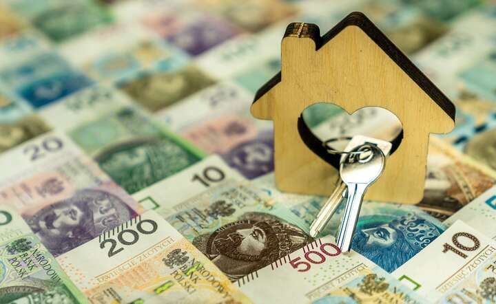 W marcu br. wnioski o kredyt mieszkaniowy złożyło 72 proc. więcej niż rok temu i najwięcej od 2008 r. / autor: Fratria / AS