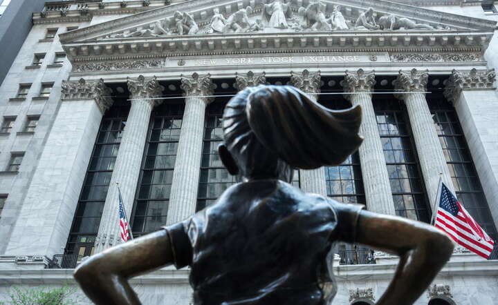 Solidne dane z gospodarki USA nie powstrzymały spadków na Wall Street / autor: PAP/EPA/OLGA FEDOROVA