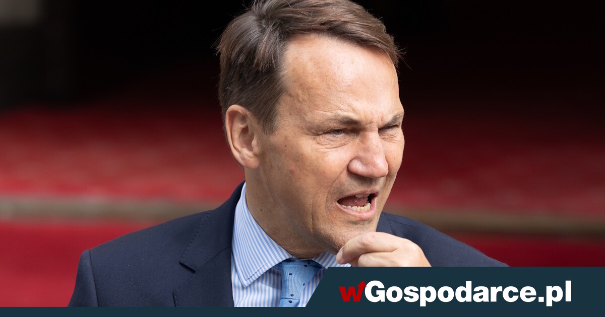 Kulisy pracy MSZ. Wyrzucono motto: „Być wiernym Ojczyźnie"