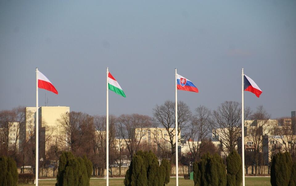 Flagi państw Grupy Wyszehradzkiej / autor: Fratria