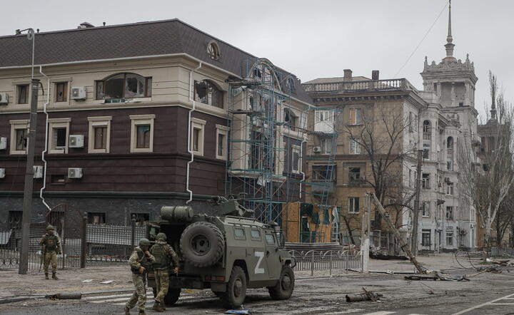 Rosyjskie wojska na Ukrainie / autor: PAP/EPA/SERGEI ILNITSKY
