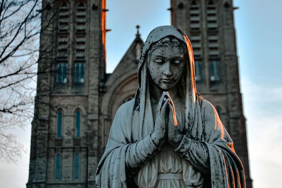 Nowe przepisy uderzą w wolność religijną Kanadyjczyków? / autor: Pixabay/Nourabiad