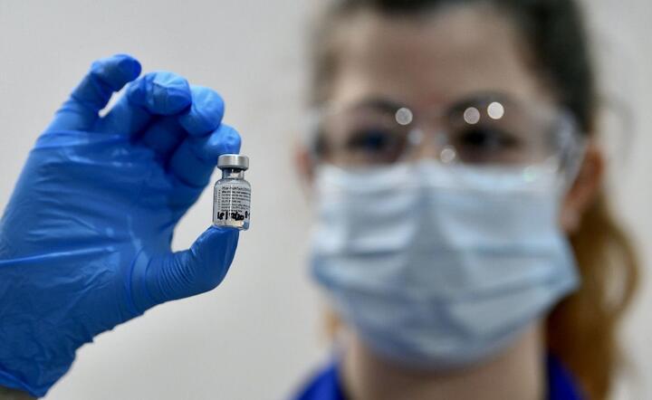 szczepionka przeciwko koronawirusowi / autor: TVP Info