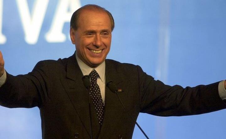 Telewizja Berlusconiego broni Berlusconiego