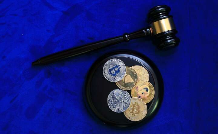 Niemiecki Urząd Kryminalny sprzedał setki bitcoinów, zarekwirowanych wcześniej przestępcom / autor: Pixabay