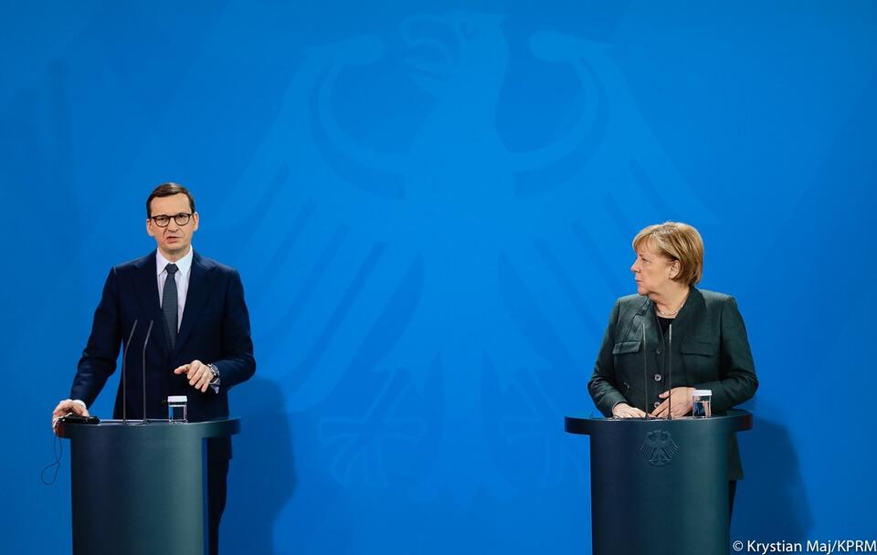 Premier Mateusz Morawiecki i kanclerz Niemiec Angela Merkel podczas konferencji prasowej po spotkaniu w Berlinie / autor: Krystian Maj/KPRM