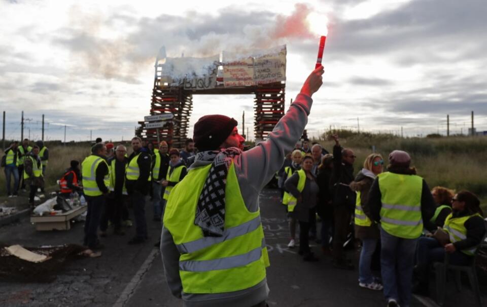 Protest żółtych kamizelek  / autor: PAP/EPA