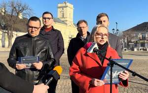 Działacze Ruchu Narodowego/Konfederacji w Kutnie podczas konferencji / autor: RN, Kutno