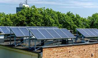 Czysta energia sprzedawana strachem i groźbą