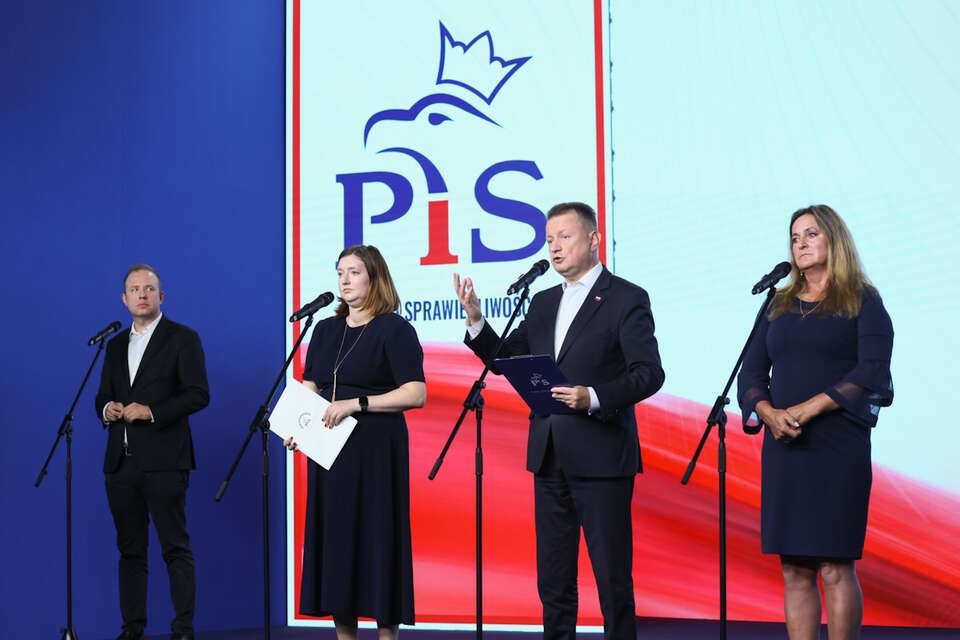 Konferencja prasowa Prawa i Sprawiedliwości / autor: PAP/Leszek Szymański