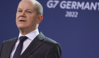 Scholz: nie ma gwarancji, że NATO nie zostanie rozszerzone
