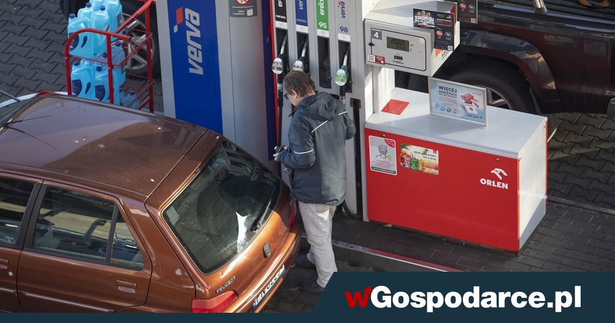 Ropa niżej o 30 proc., a kierowca w Polsce tego nie odczuwa