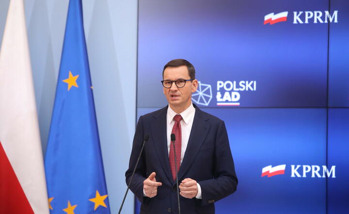 Premier Mateusz Morawiecki podczas konferencji prasowej  / autor: PAP/Wojciech Olkuśnik