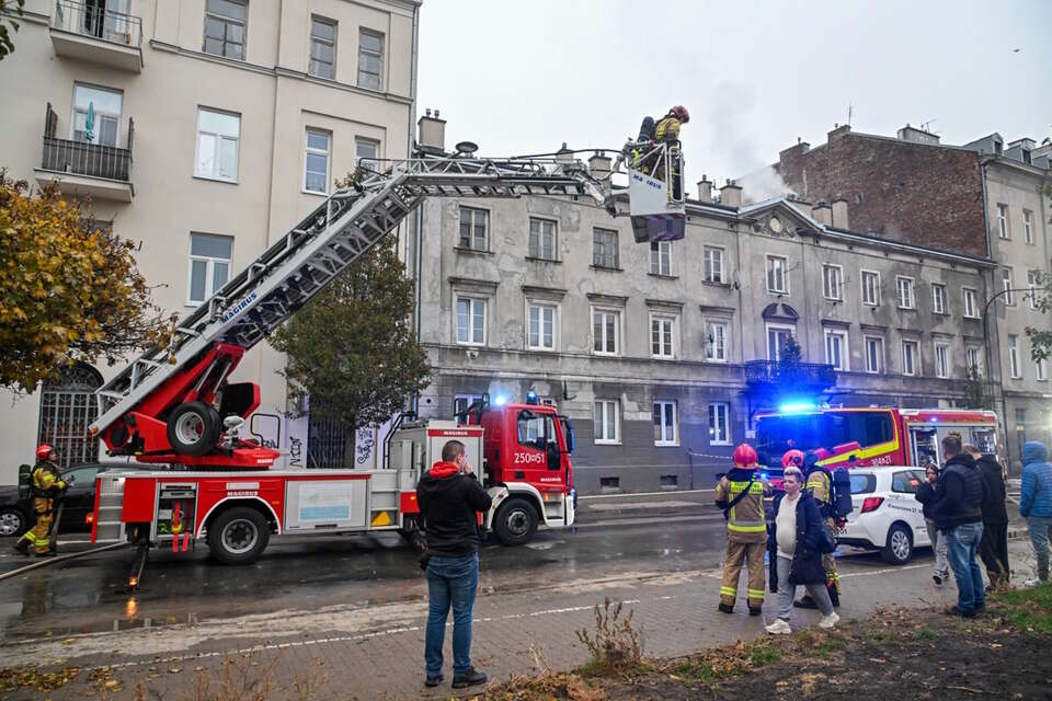 WARSZAWA POŻAR NA WOLI / autor: PAP/Radek Pietruszka