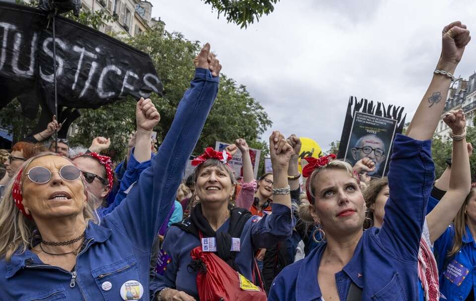 Tak się boją o wynik? Manifestacja przeciw ZN w Paryżu