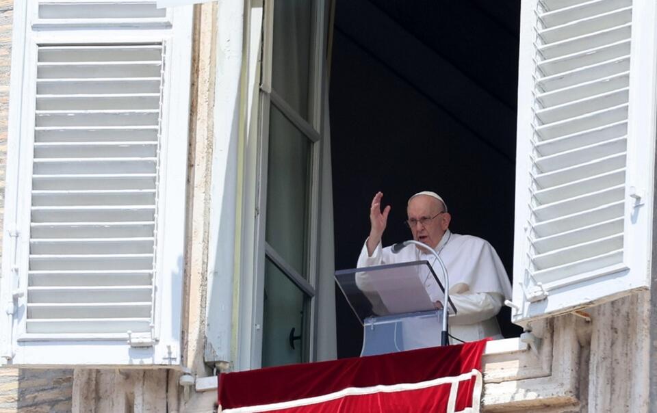 Papież Franciszek / autor: PAP/EPA/MASSIMO PERCOSSI