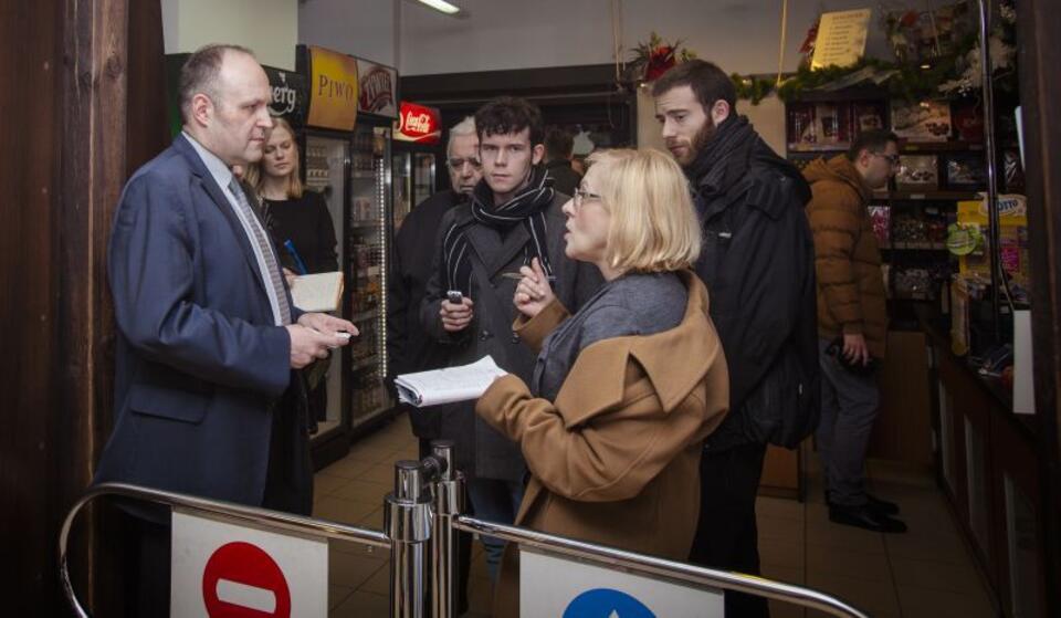 Red. Ewa Wesołowska w rozmowie z Maciejem Ptaszyńskim, dyrektorem Polskiej Izby Handlu. Fot. wPolityce.pl