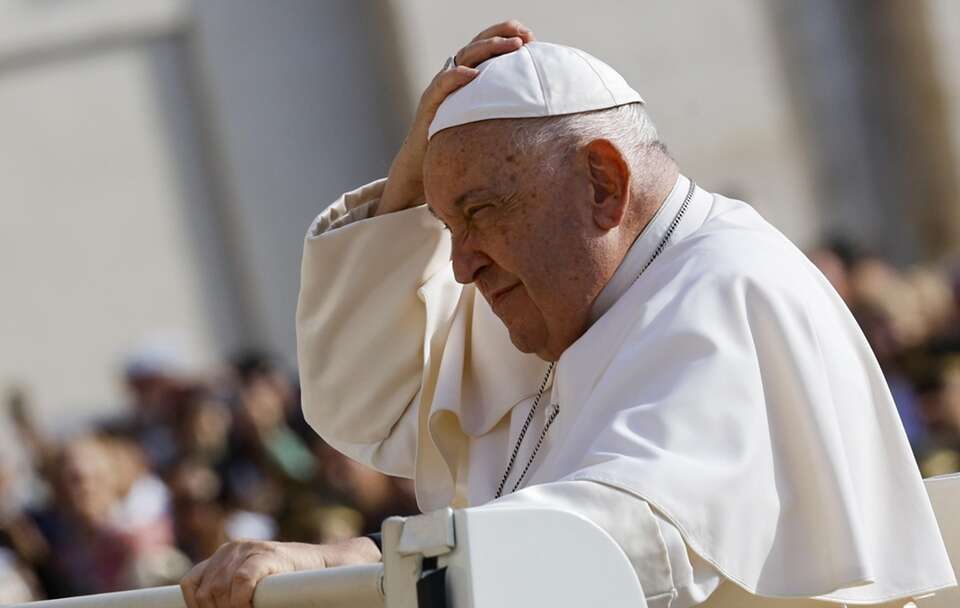 Papież Franciszek / autor: PAP/EPA/FABIO FRUSTACI