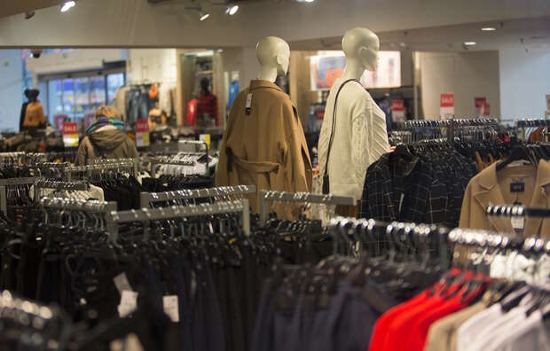 Sklep odzieżowy / autor: Fratria