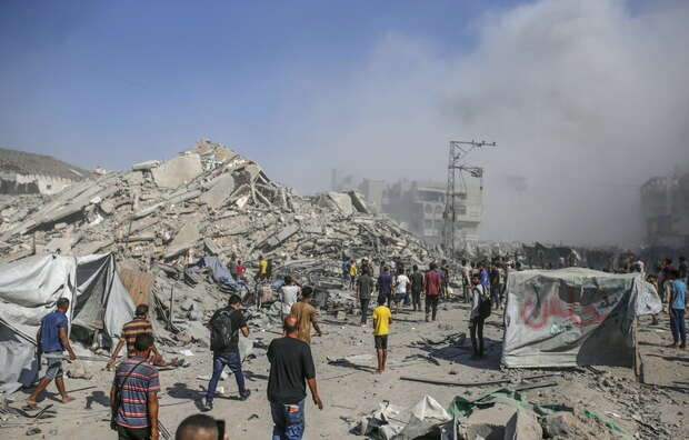 Miasto Gaza po izraelskim ostrzale  / autor: PAP/EPA/