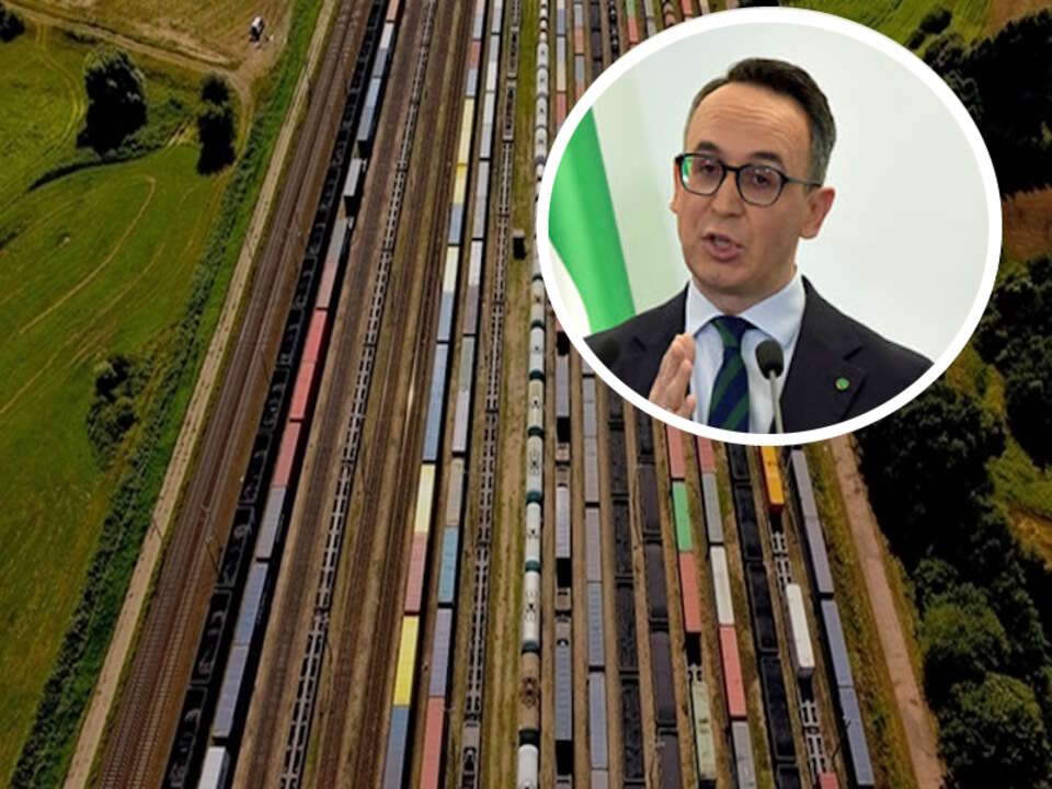 Co ukrywają podwładni Dariusza Klimczaka ws. Małaszewicz? / autor: Fratria/cargotor