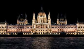 Marketingowa walka Węgrów z rezolucją PE