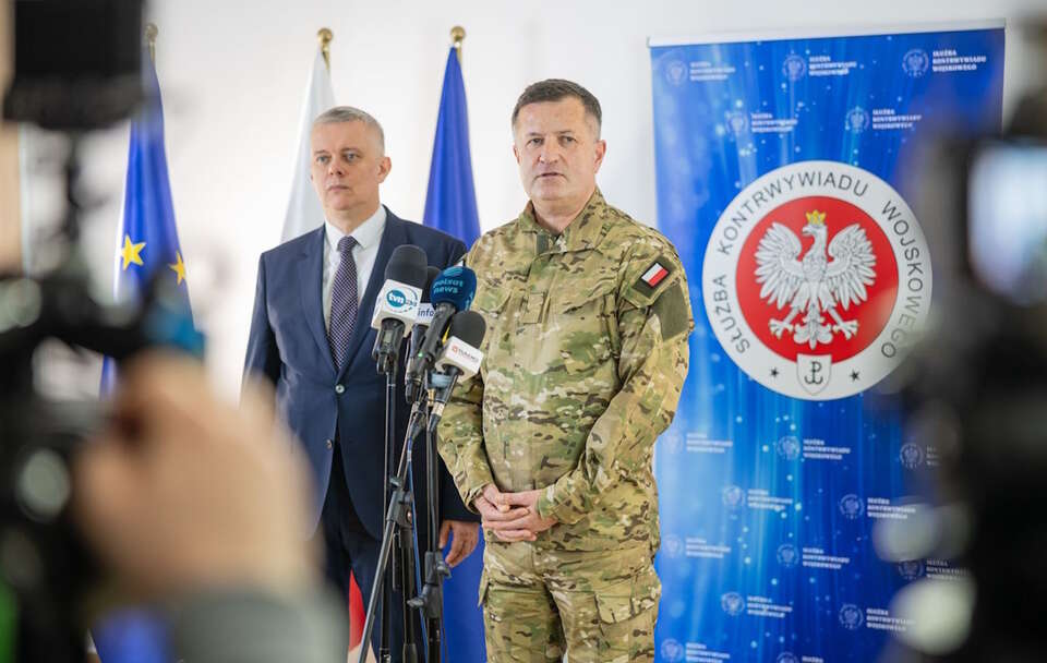 szef SKW gen. Jarosław Stróżyk i minister koordynator Tomasz Siemoniak  / autor: skw.gov.pl