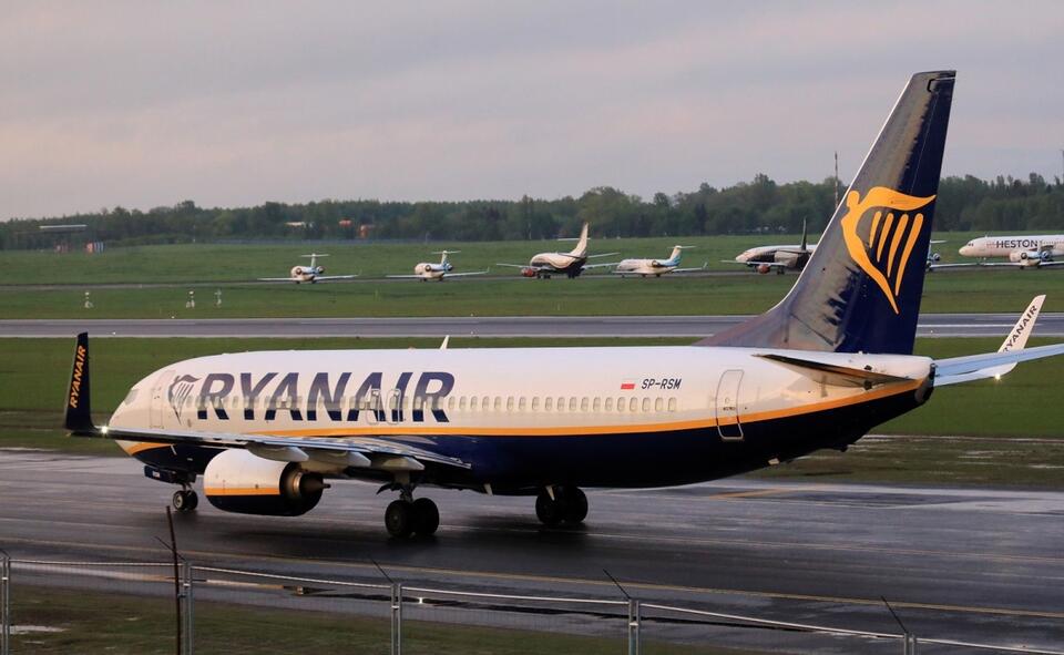 Samolot Ryanair  / autor: PAP/EPA