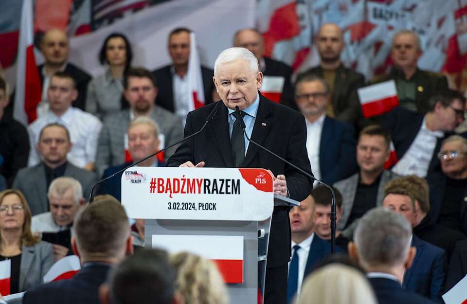 Prezes Jarosław Kaczyński na spotkaniu z wyborcami w Płocki / autor: Materiały Prasowe