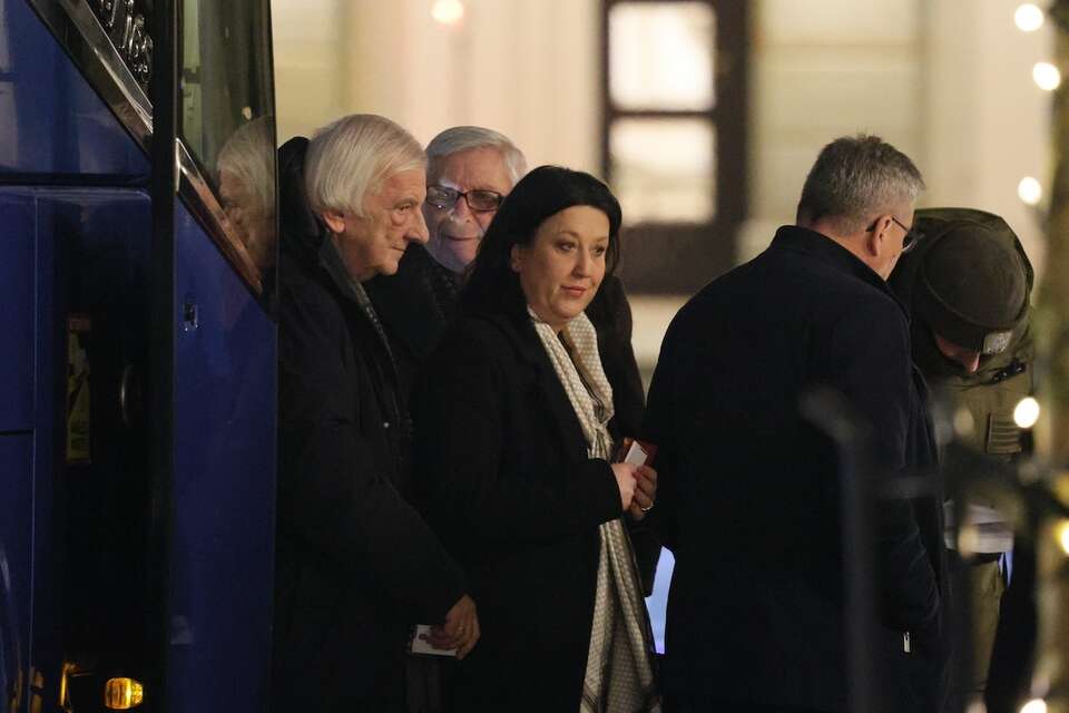 Dwa etapy spotkania klubu PiS z prezydentem Nawrockim