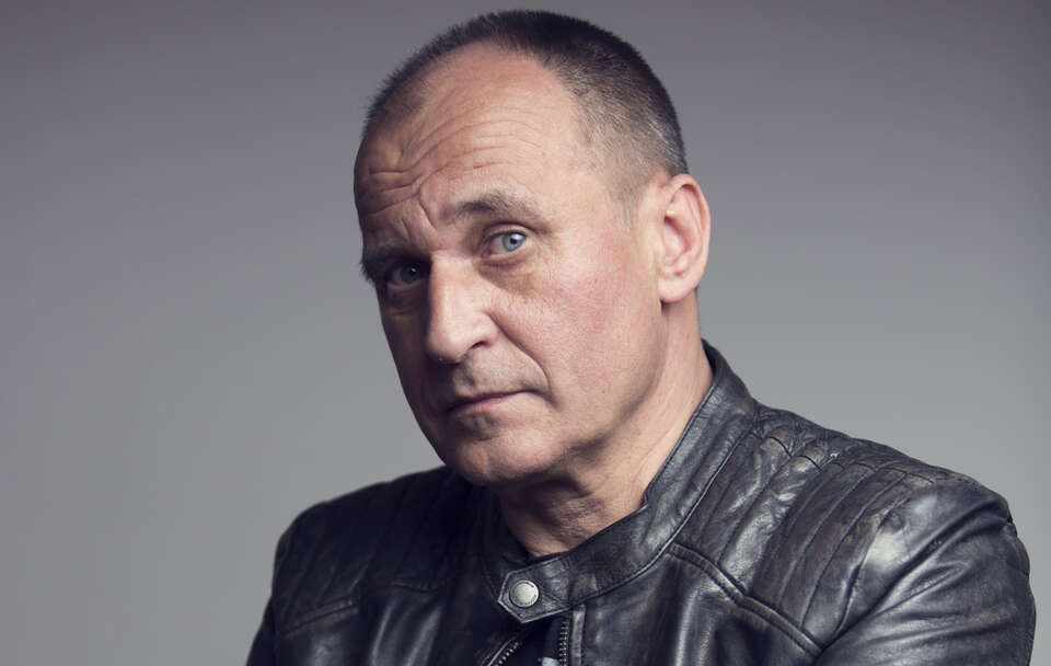 Kukiz: Tusk to tchórz. Wystawia ludzi na 