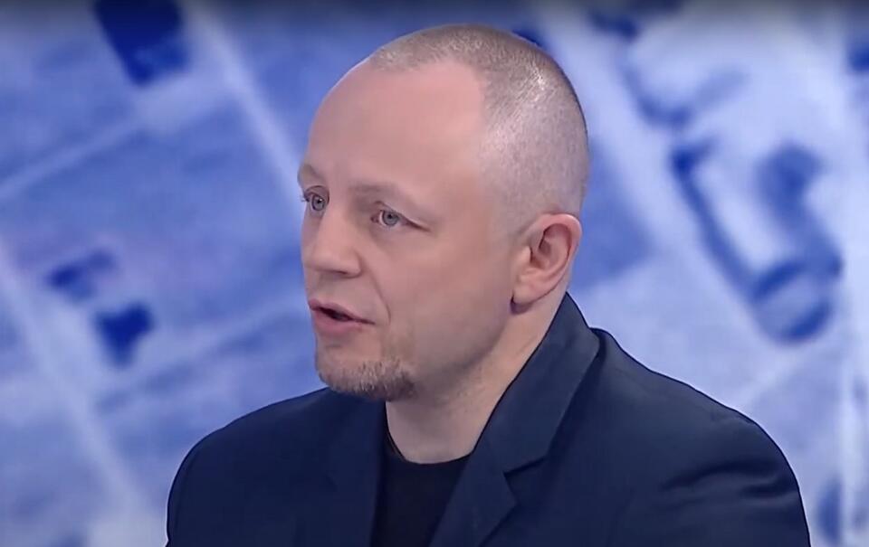 Cezary Krysztopa w "Salonie Dziennikarskim" / autor: screen TVP Info