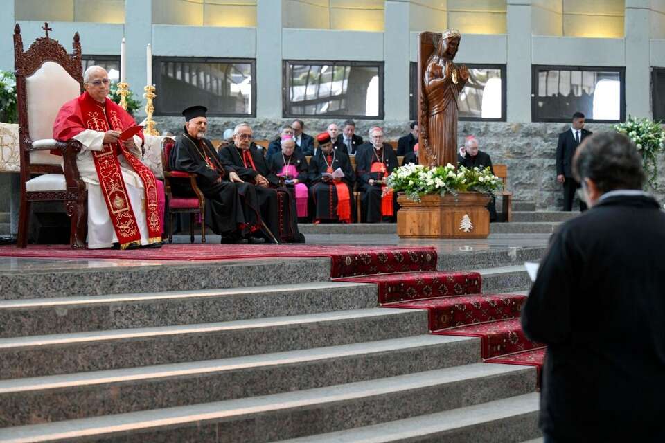 Leon XIV w sanktuarium Matki Bożej w Harissie / autor: Vatican Media