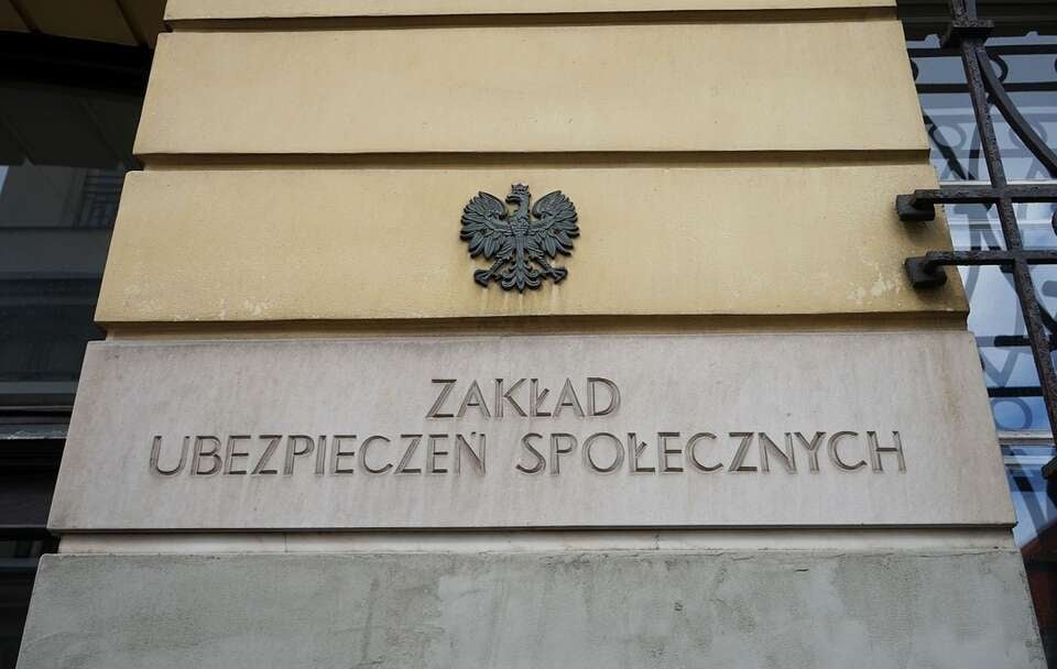 Zakład Ubezpieczeń Społecznych / autor: Fratria