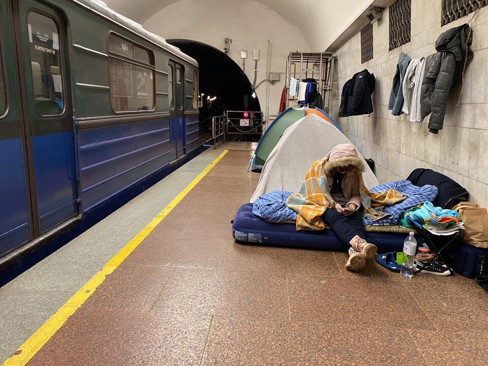 Metro w Charkowie przerobione na schron dla ludności cywilnej / autor: Jakub Maciejewski / Fratria
