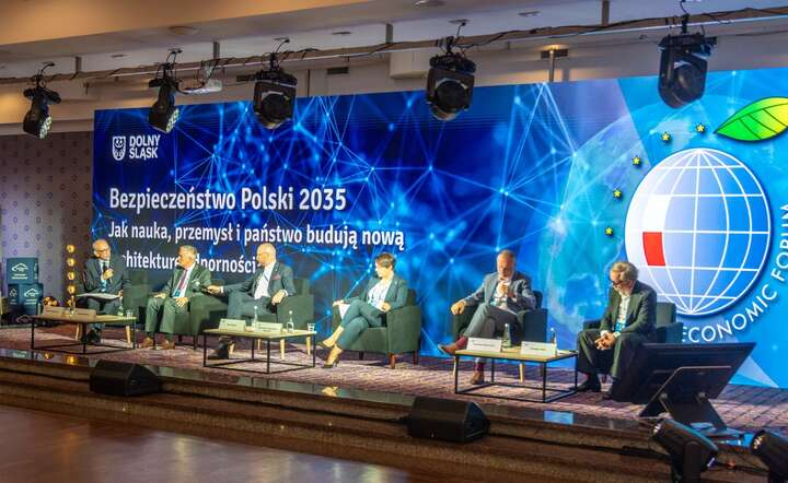 Panel o bezpieczeństwie / autor: Fratria / AC