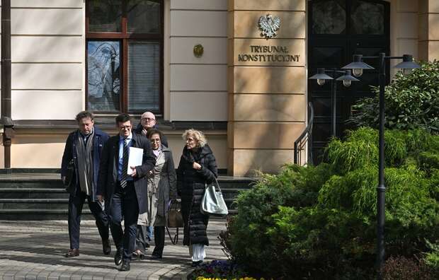 Sędziowie wybrani do TK piszą do prezesa TK / autor: PAP/Radek Pietruszka