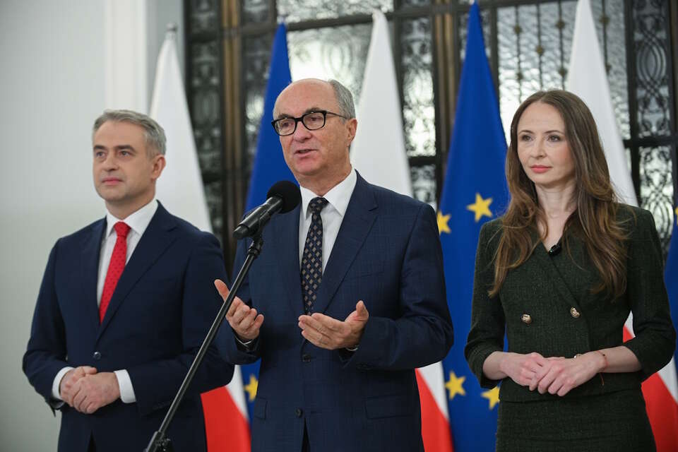 Włodzimierz Czarzasty, Krzysztof Gawkowski i Agnieszka Dziemianowicz-Bąk / autor: PAP/Marcin Obara