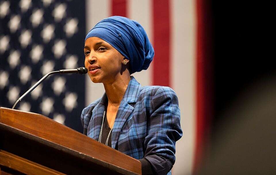 Ilhan Omar / autor: Lorie Shaull, CC BY-SA 4.0 <https://creativecommons.org/licenses/by-sa/4.0>, via Wikimedia Commons