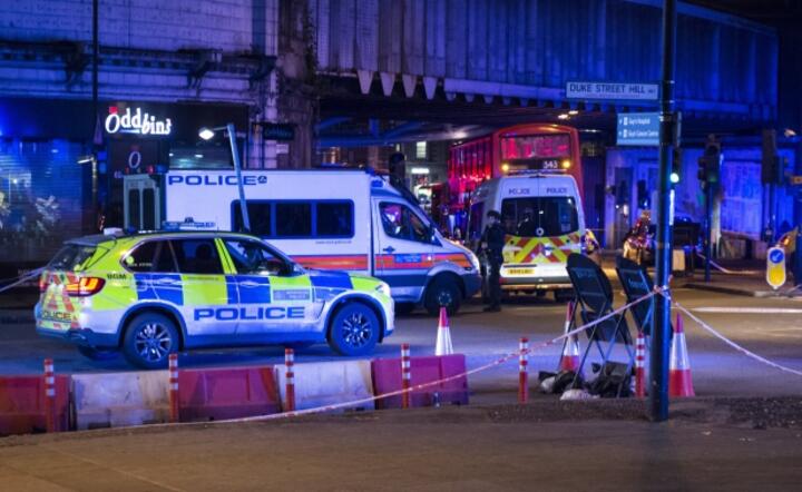 Policja na miejscu zamachu w Londynie, fot. PAP/EPA/will Oliver