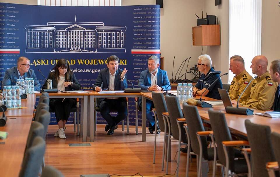 Posiedzenie Wojewódzkiego Zespołu Zarządzania Kryzysowego w Katowicach / autor: Wojewoda Śląski
