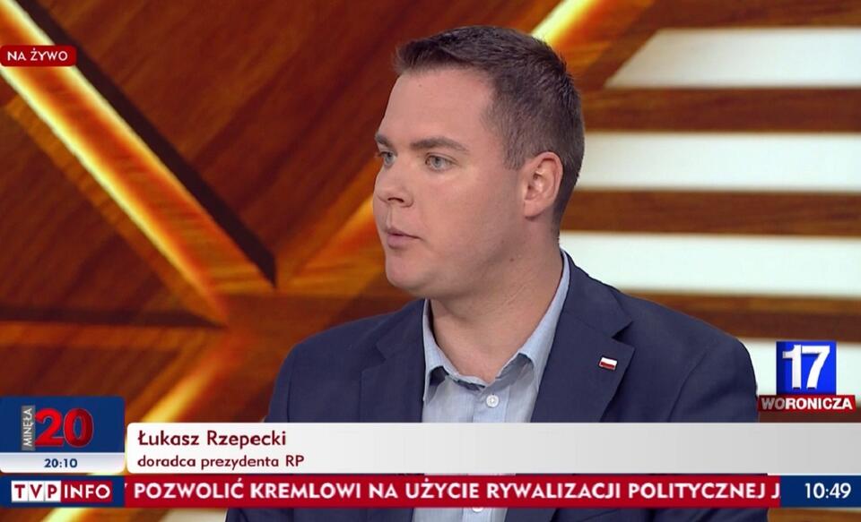 Doradca prezydenta RP Łukasz Rzepecki w "Woronicza 17" / autor: vod.tvp.pl