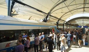 Pasażerowie wracają na kolej! – chwali się prezes PKP Intercity