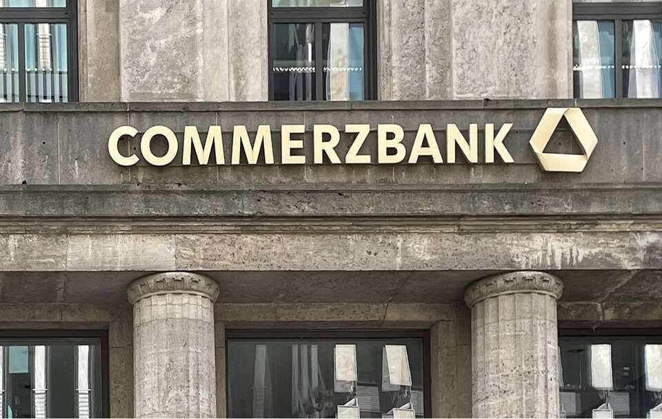 Włosi chcą przejąć Commerzbank. / autor: Jula2812, CC BY-SA 4.0 <https://creativecommons.org/licenses/by-sa/4.0>, via Wikimedia Commons