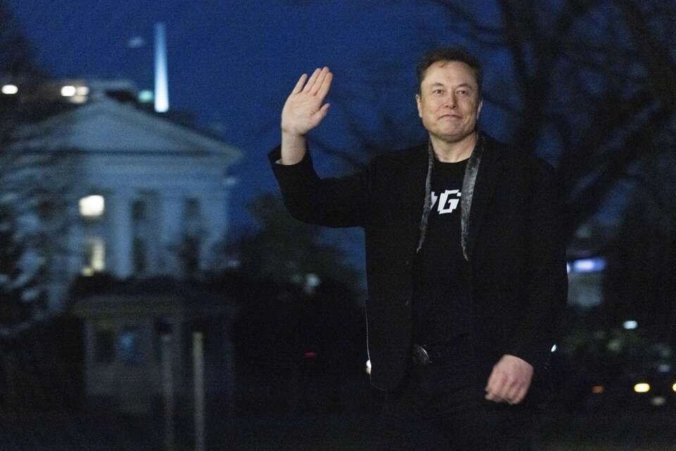 Musk zbeształ Sikorskiego. Światowe media o sprawie