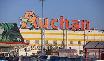 Auchan wyprzedaje sklepy. Francuzi mają już kupca