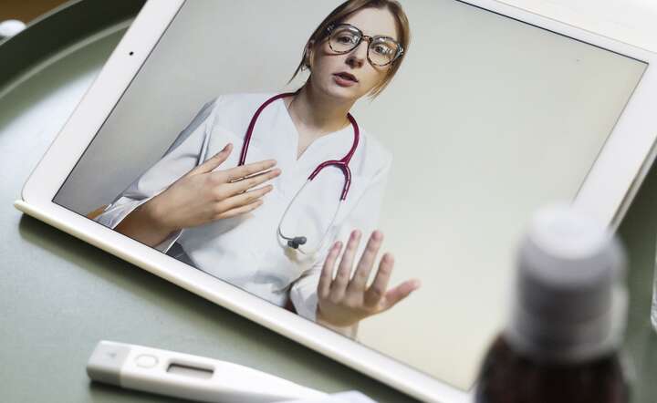 Teleporady, e-recepty, IKP, e-skierowania lekarskie – ostatnie lata odcisnęły piętno na systemie ochrony zdrowia / autor: Magnific.com