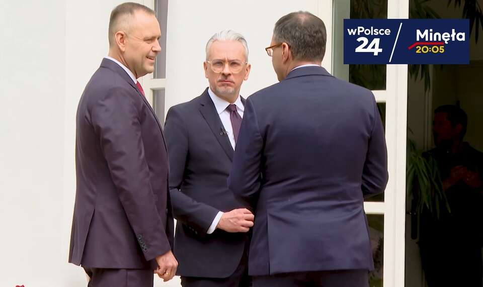 Prezydent Karol Nawrocki podczas rozmowy z Jackiem Karnowskim, red. naczelnym wPolsce24, oraz Marcinem Wikłą, dziennikarzem tej stacji / autor: TV wPolsce24