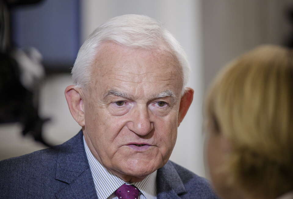 Miller punktuje stosunki z Ukrainą: Polska nie jest tanią dz